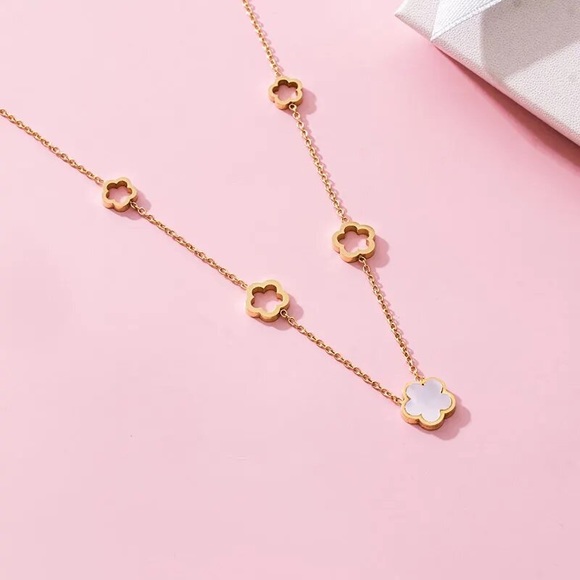 Zara Mother of Pearl Flower Camellia Fine Chains Studs - Picture 9 of 16